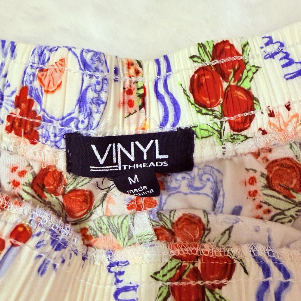 Vinyl Threads short colorful Mediterranean fruit print Lightweight Comfortable M - Picture 3 of 4